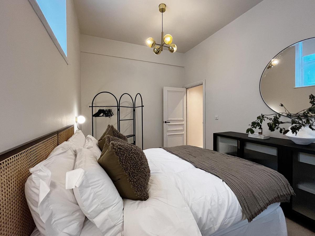 Luxury 2 Bedroom Flat In * Todmorden